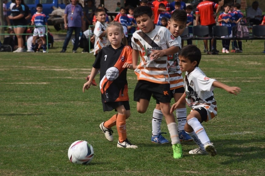 cosmos futbol infantil talento